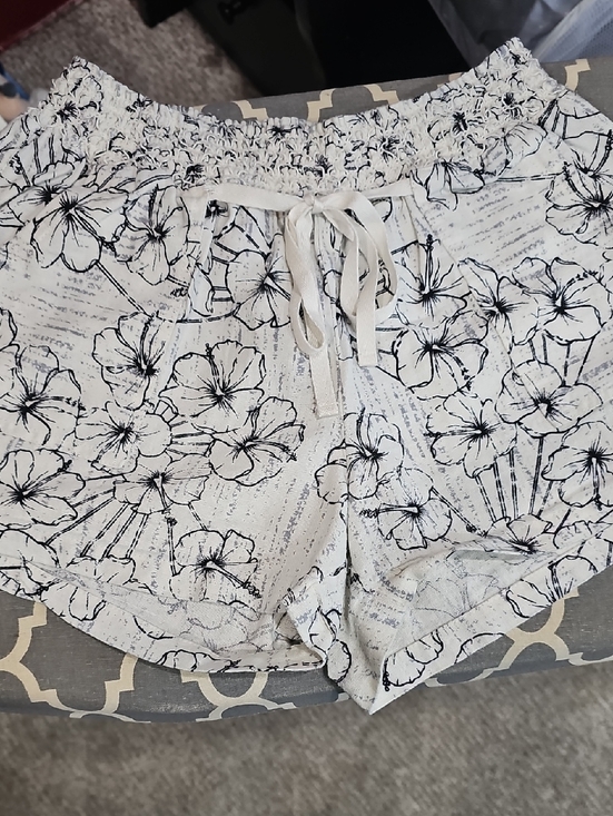 Gypsies & Moondust Pants - Gypsies & Moondust White Floral Drawstring Athletic Shorts
